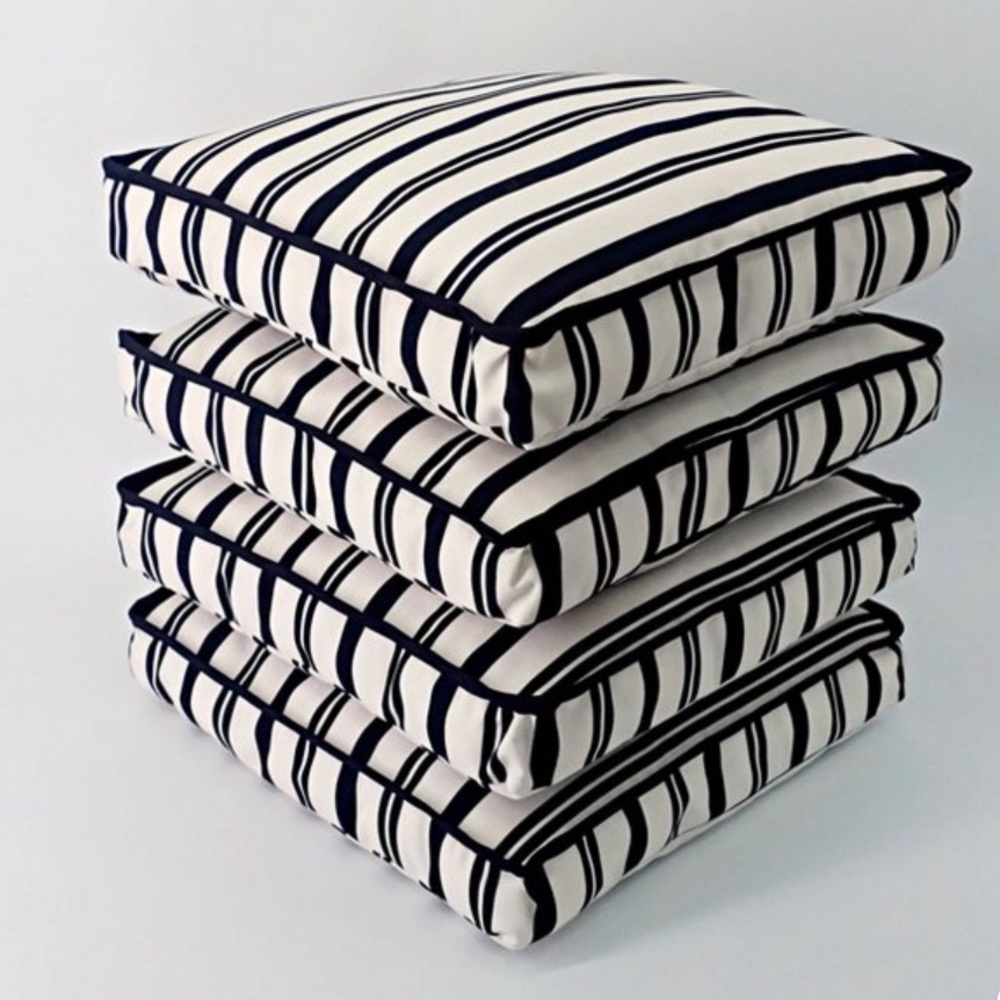 4ct striped outdoor cushions